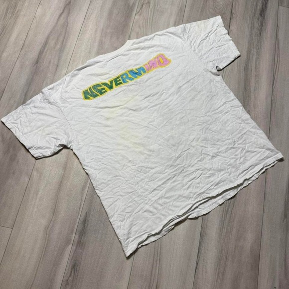 Nirvana Smiley Face Distressed Graphic T-Shirt White Nevermind S/M Mens - Picture 2 of 8